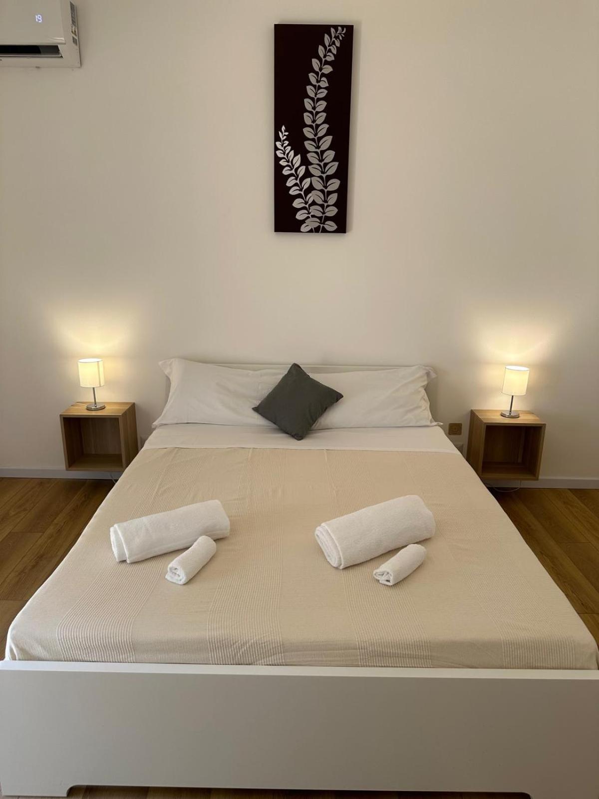 We Home Taormina Center With Parking Екстериор снимка